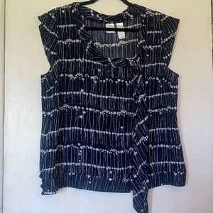 5/$20 Emma James Sheer floral blouse